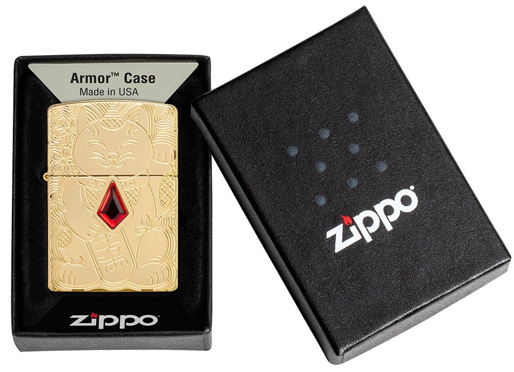 Zippo Armor® Lucky Cat Design